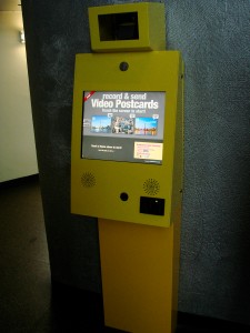 Kiosk para gerar postais com foto e video